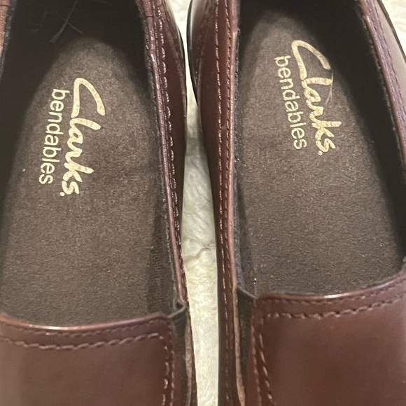 NWOB Clarks Bendables Loafers Womens Size 6 Brown Leather Slip On - Picture 5 of 10